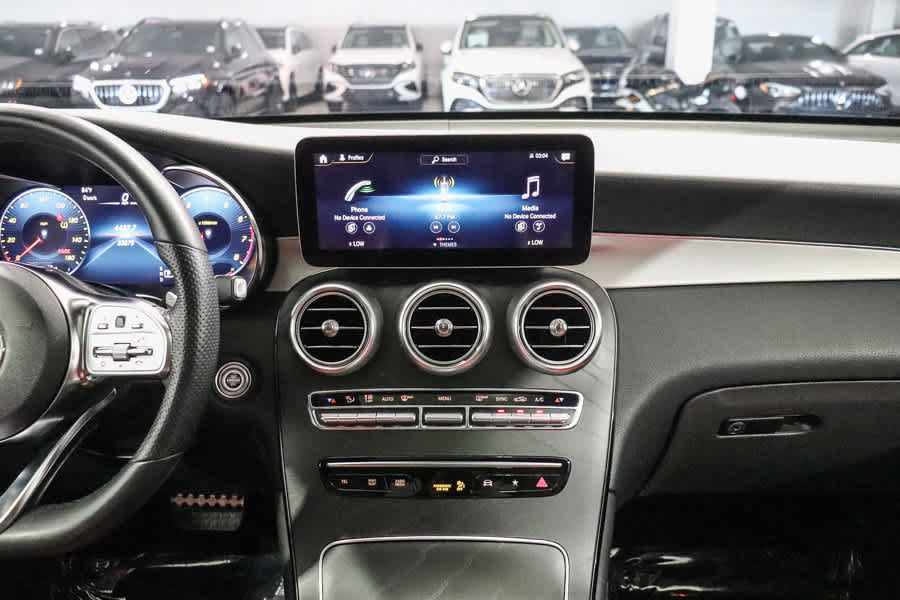 Certified 2022 Mercedes-Benz GLC 300 image 17