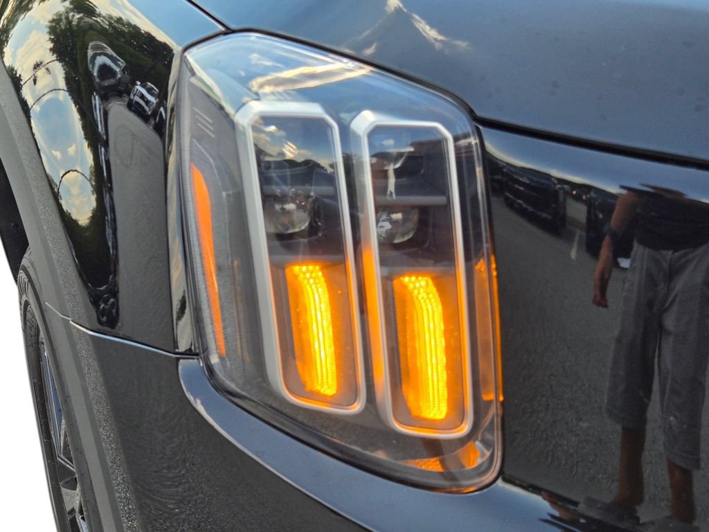 Certified 2024 Kia Telluride LX AWD/4WD image 4