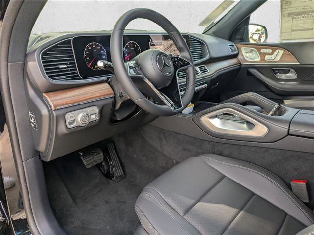 Certified 2025 Mercedes-Benz GLE 350 4MATIC image 3