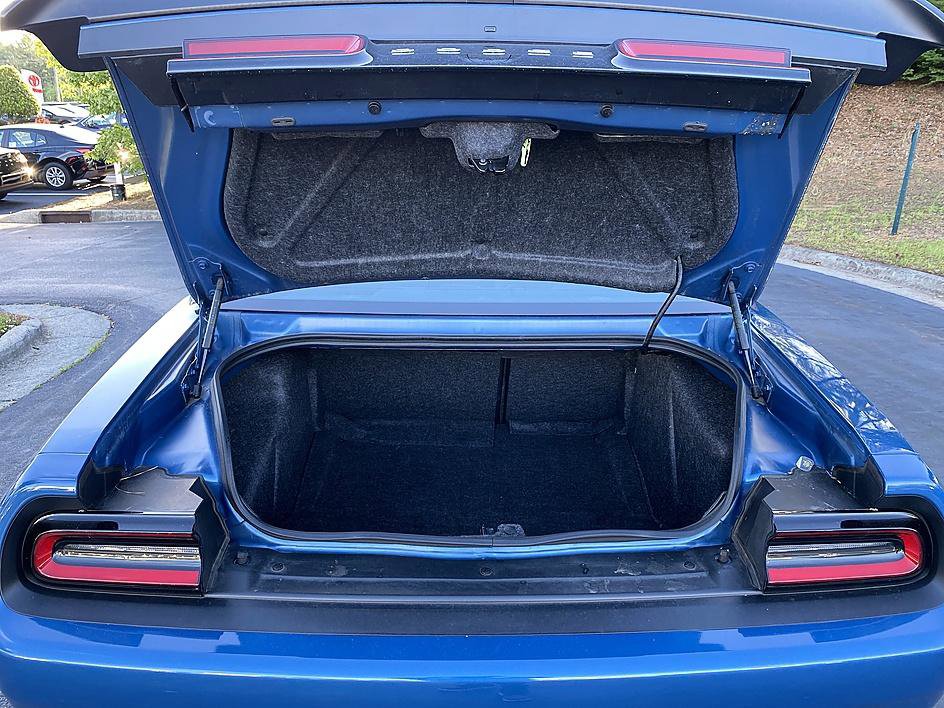 Used 2022 Dodge Challenger R/T Scat Pack RWD image 22
