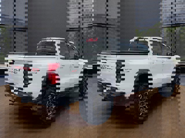 Used 2023 Chevrolet Colorado ZR2 w/ ZR2 Convenience Package III image 5