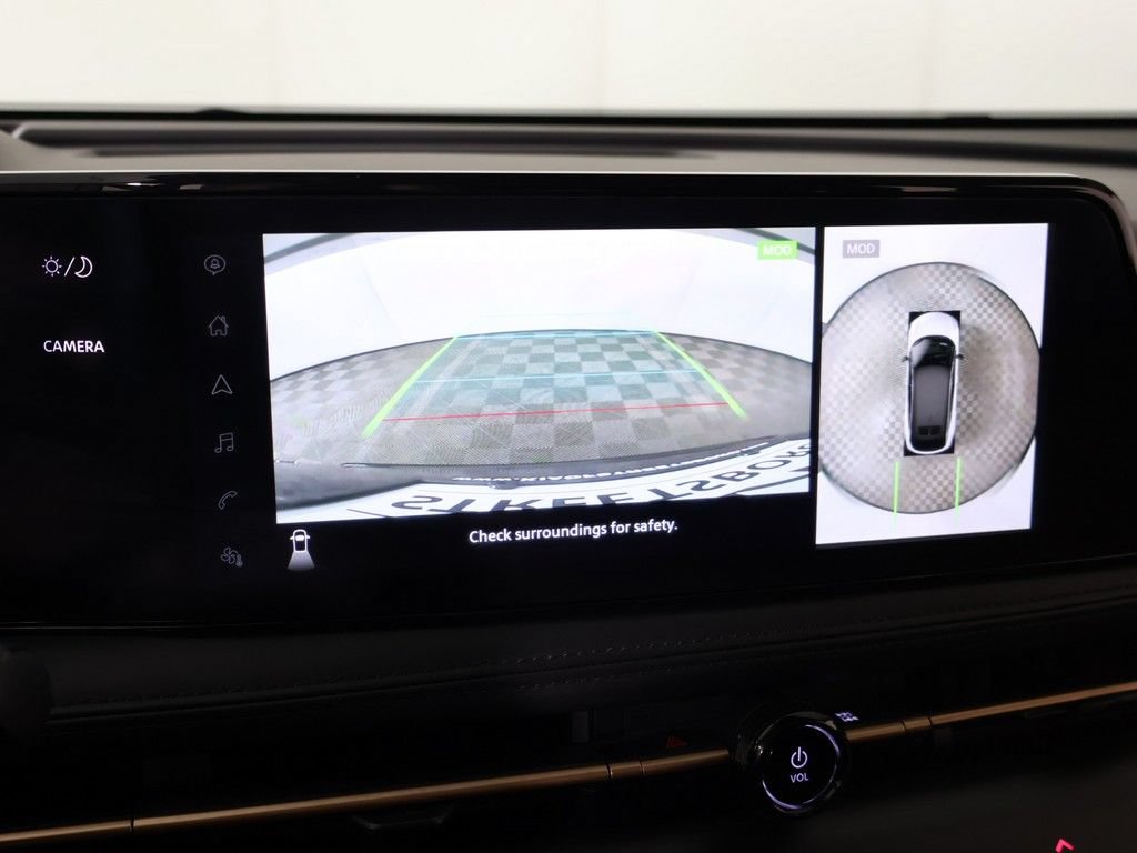 Used 2024 Nissan Ariya AWD image 56