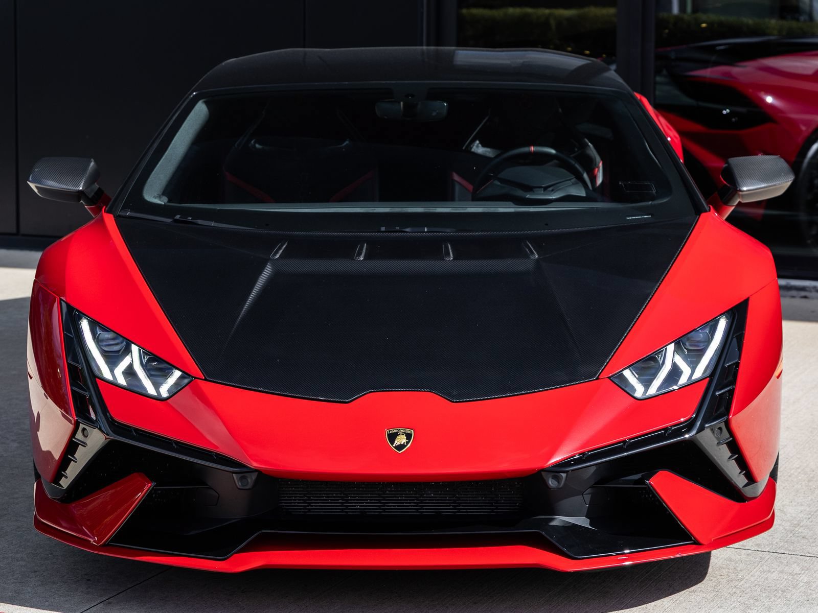 Used 2024 Lamborghini Huracan Tecnica RWD image 4