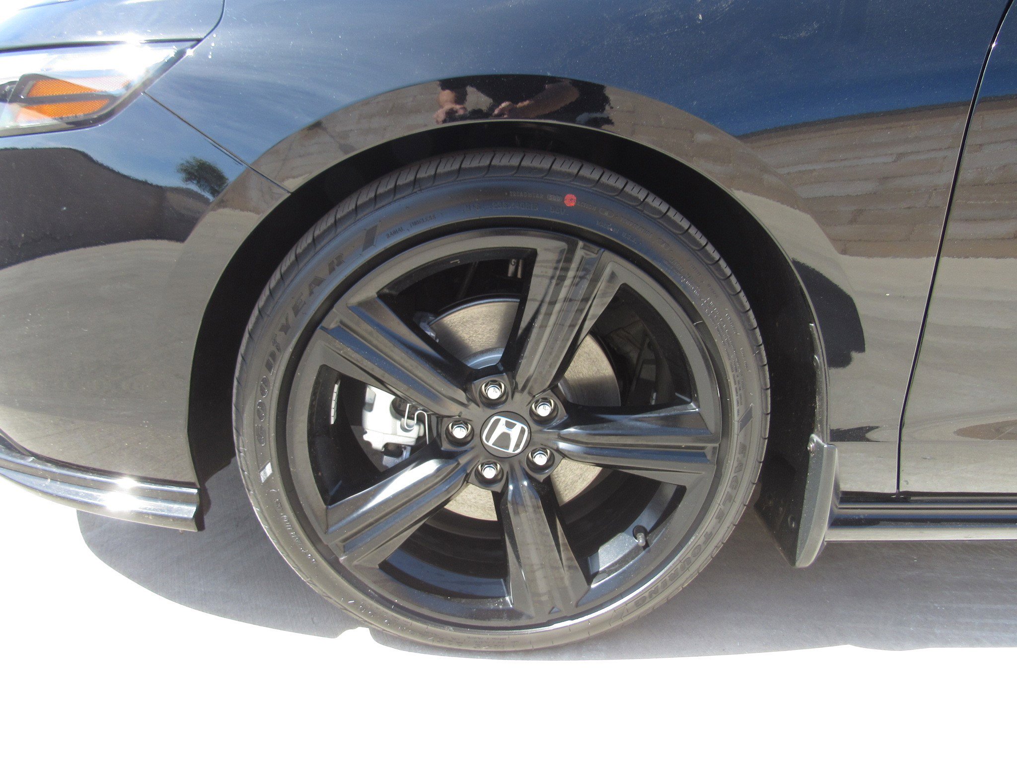 Certified 2025 Honda Accord Sport image 4