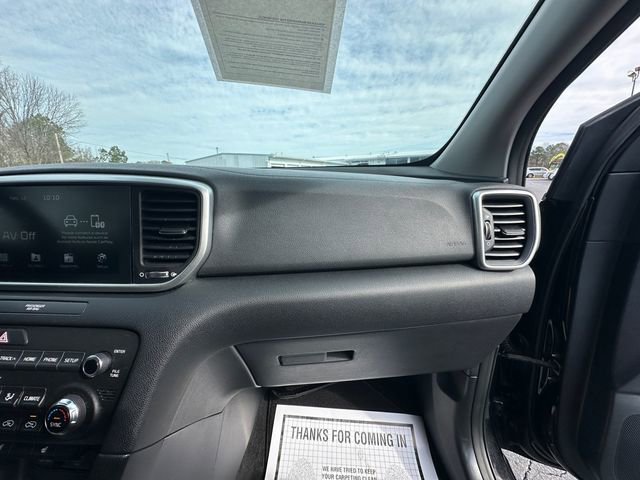 Used 2022 Kia Sportage LX w/ LX FWD Value Edition Package image 16