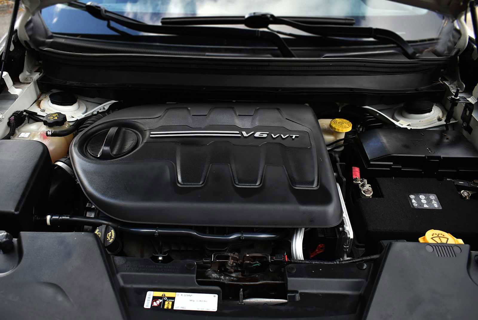 Used 2016 Jeep Cherokee Limited w/ Luxury Group image 23