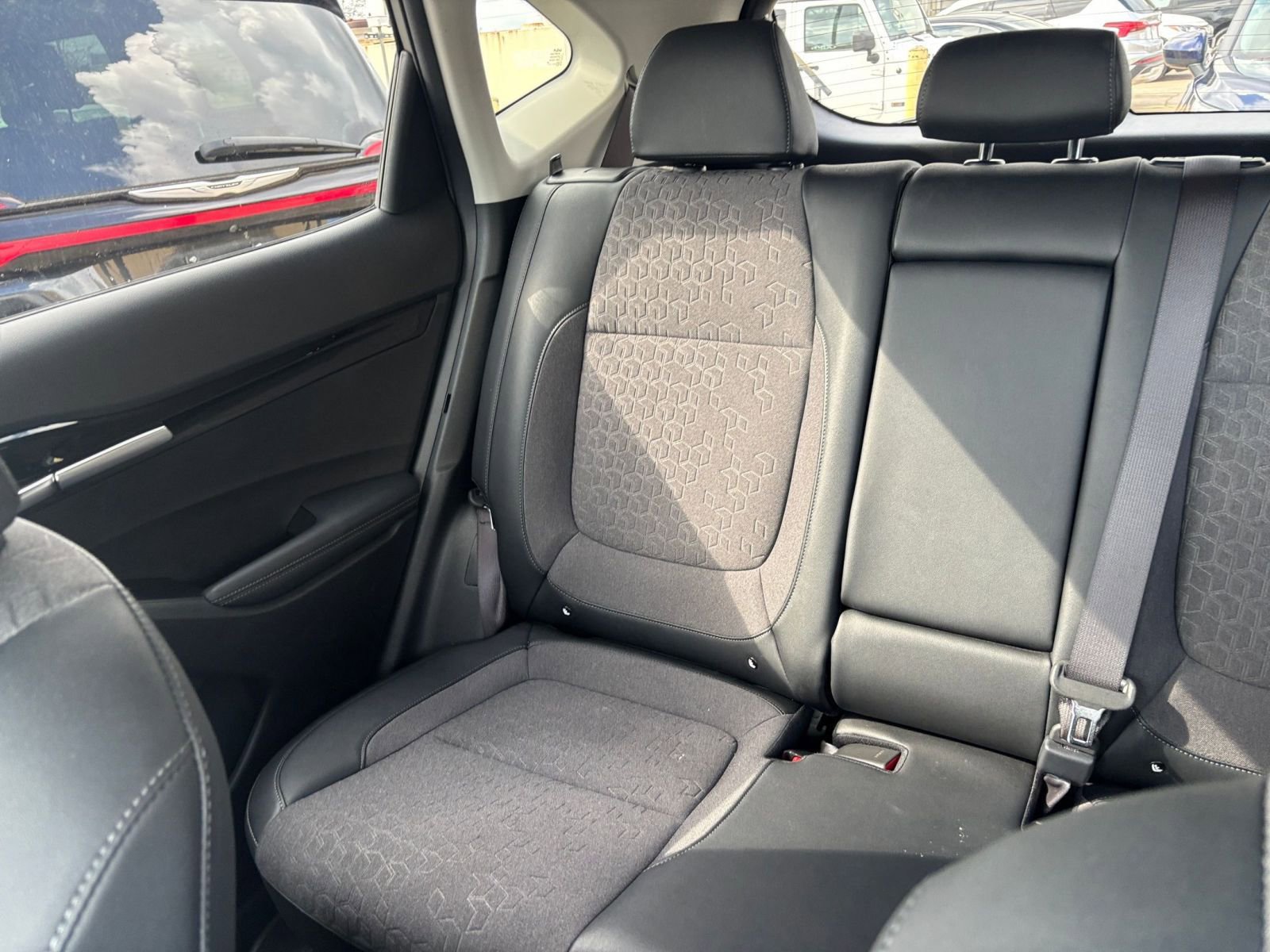 Used 2025 Kia Seltos S image 40