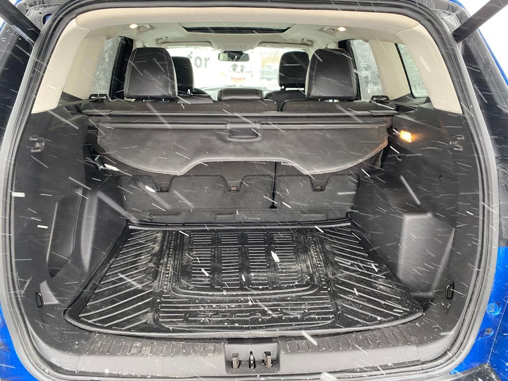 Used 2019 Ford Escape SEL image 5
