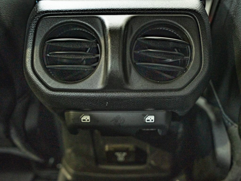 Used 2023 Jeep Wrangler Unlimited Rubicon 4xe w/ Steel Bumper Group AWD/4WD image 43
