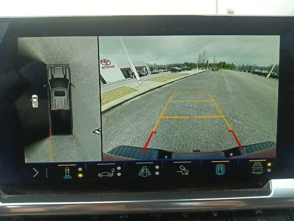 Used 2024 Chevrolet Silverado 2500 High Country w/ High Country Premium Package image 23