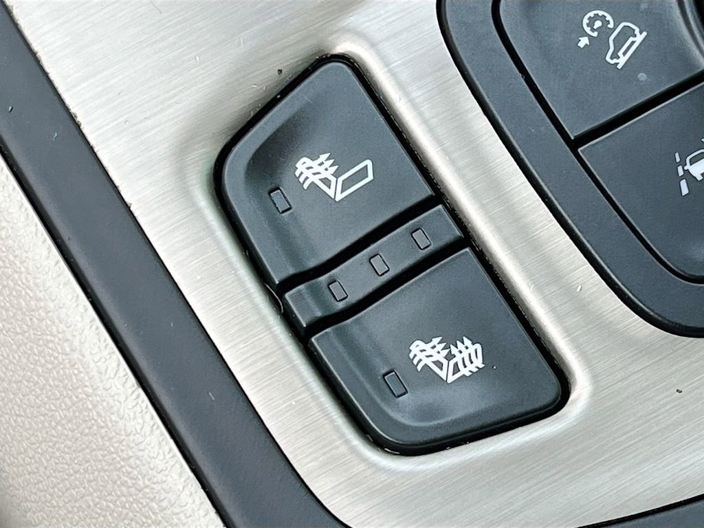 Used 2022 GMC Terrain Denali w/ LPO, Cargo Package AWD/4WD image 28