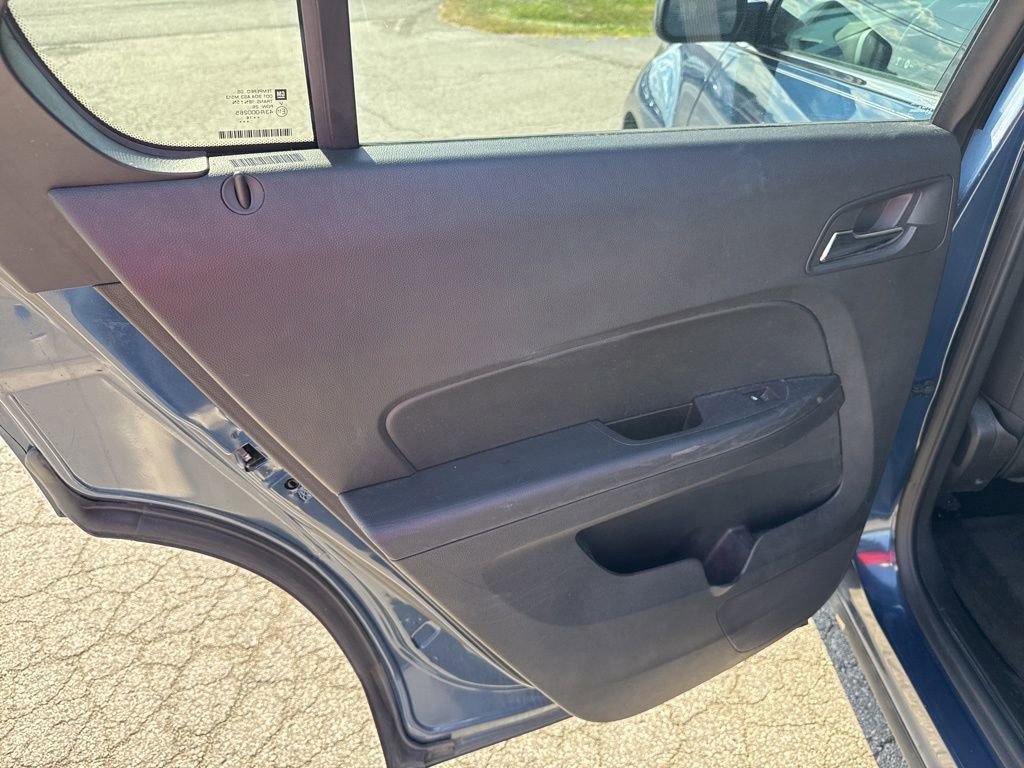 Used 2017 Chevrolet Equinox LT w/ Convenience Package image 15