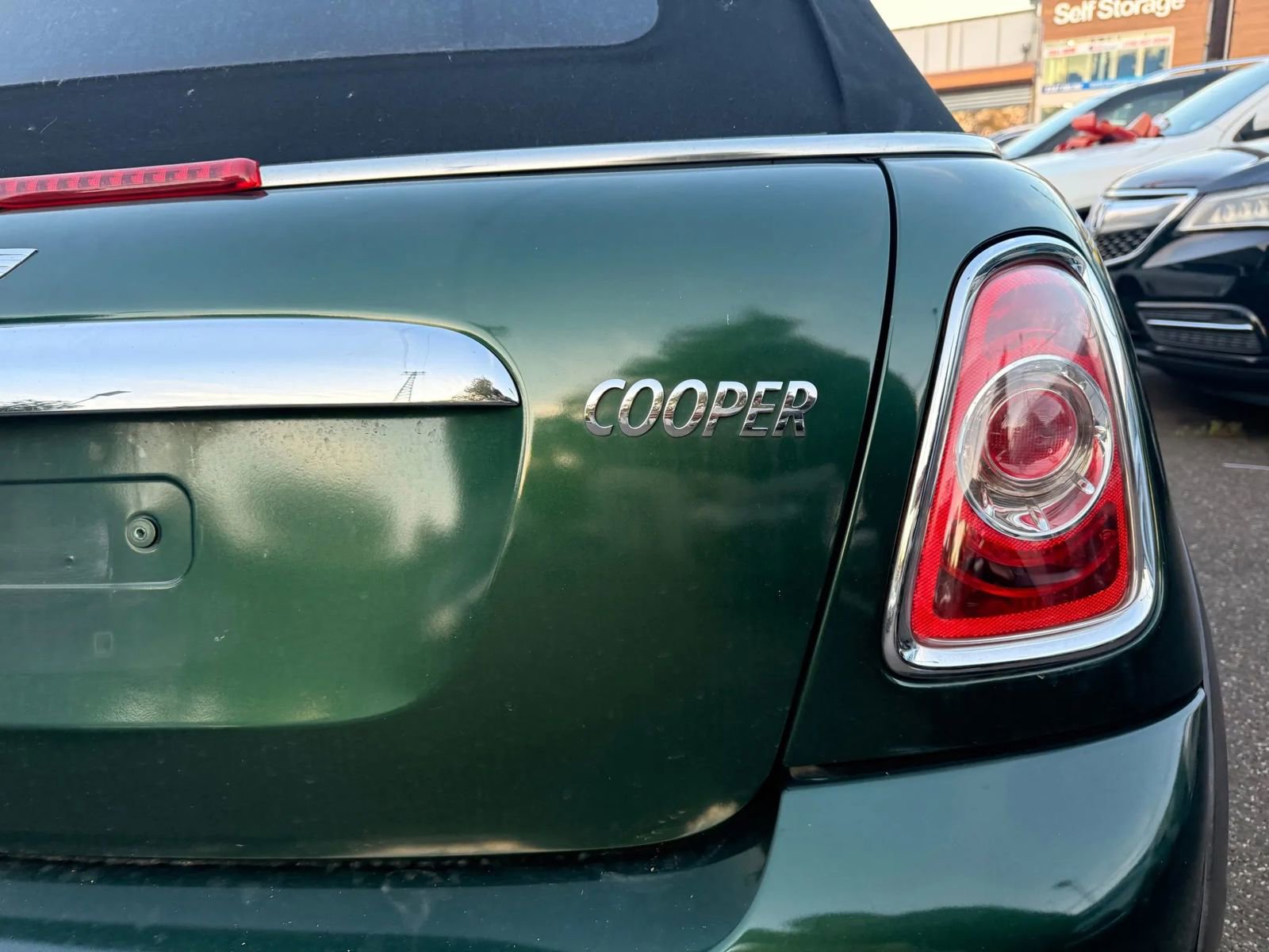 Used 2011 MINI Cooper Convertible image 28