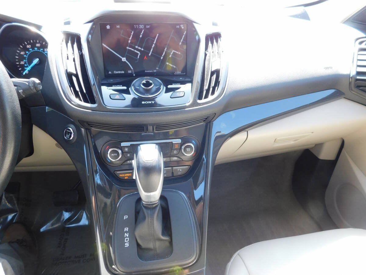 Used 2016 Ford Escape Titanium w/ Equipment Group 301A AWD/4WD image 12