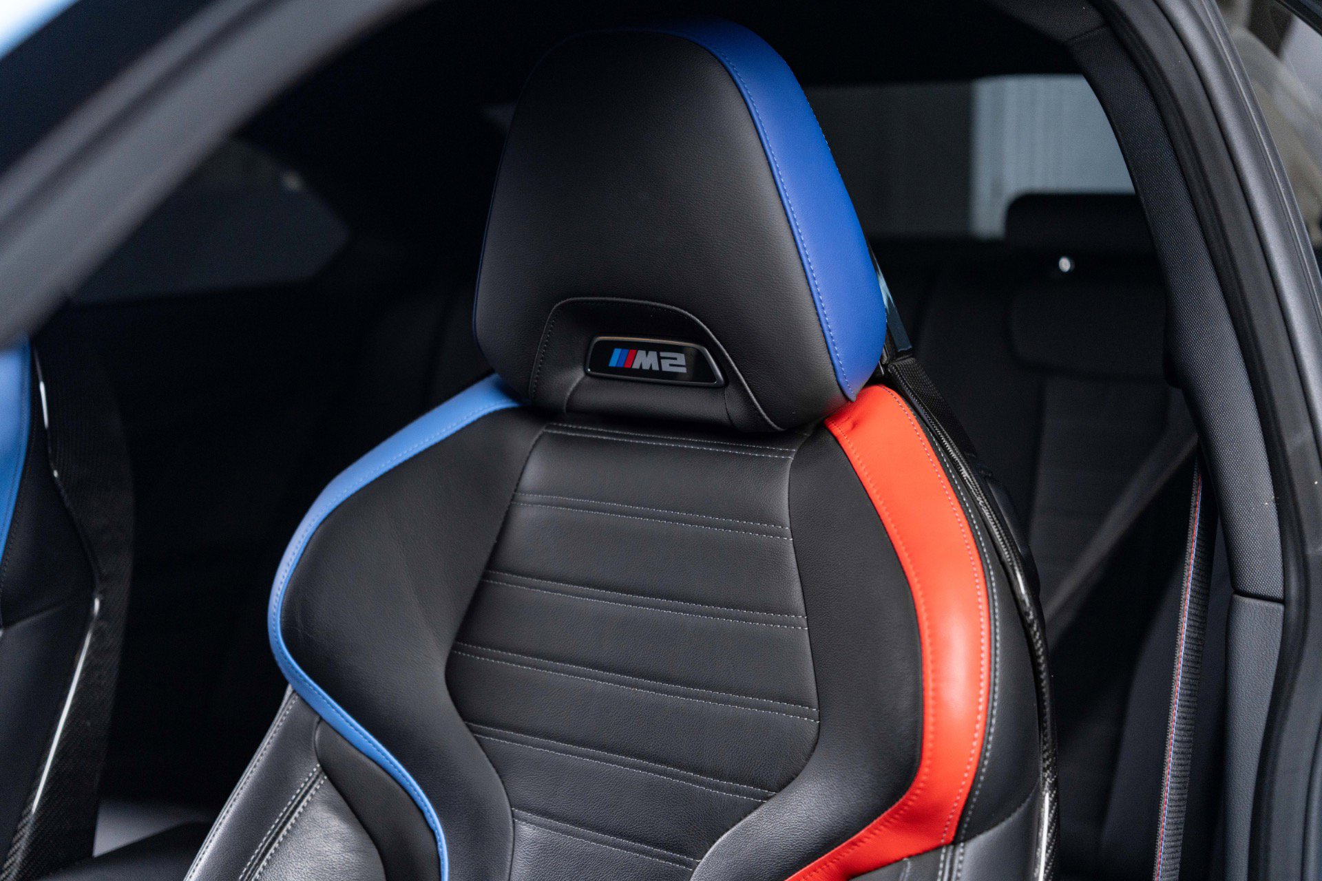 Used 2024 BMW M2 w/ Lighting Package RWD image 46