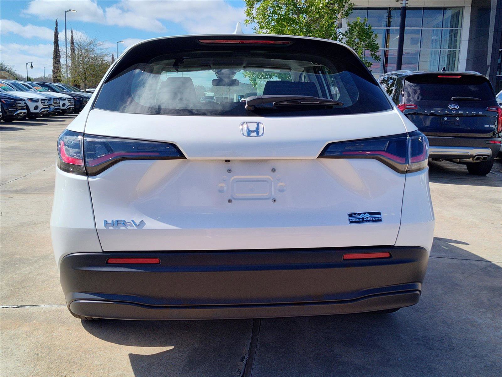 Used 2025 Honda HR-V LX image 5