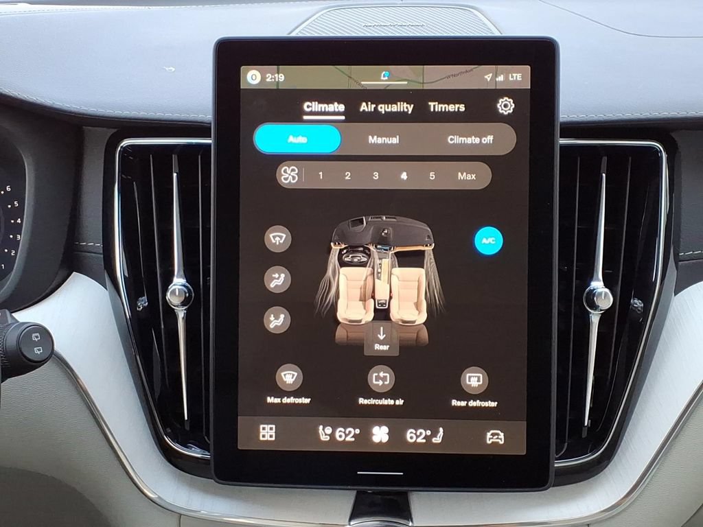 Certified 2026 Volvo XC60 B5 Ultra AWD/4WD image 18