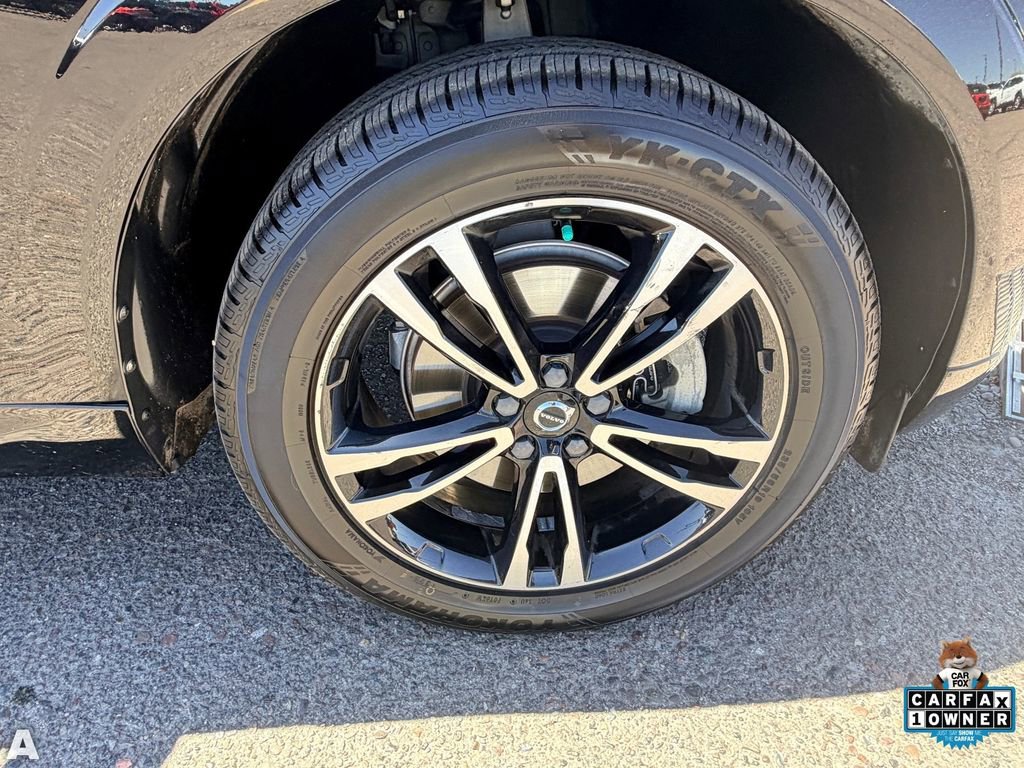 Used 2021 Volvo XC60 T5 Momentum w/ Advanced Package FWD image 10