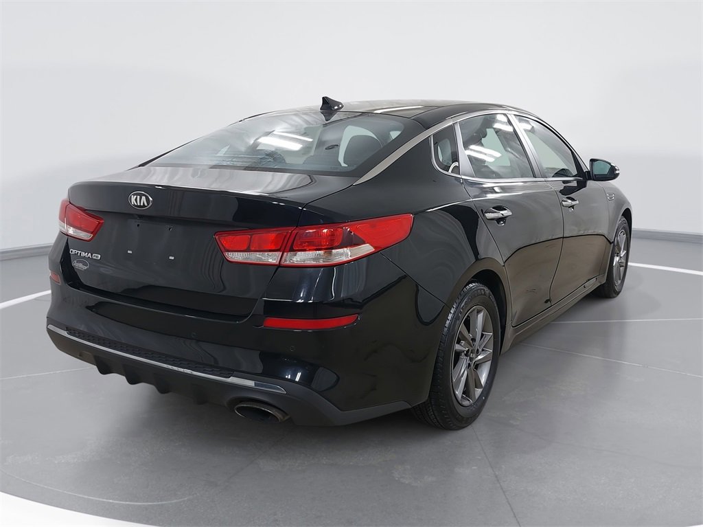 Used 2020 Kia Optima LX image 3