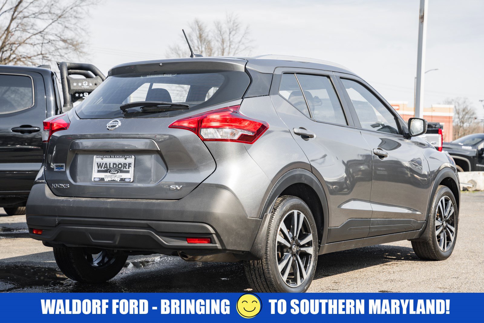 Used 2019 Nissan Kicks SV image 4