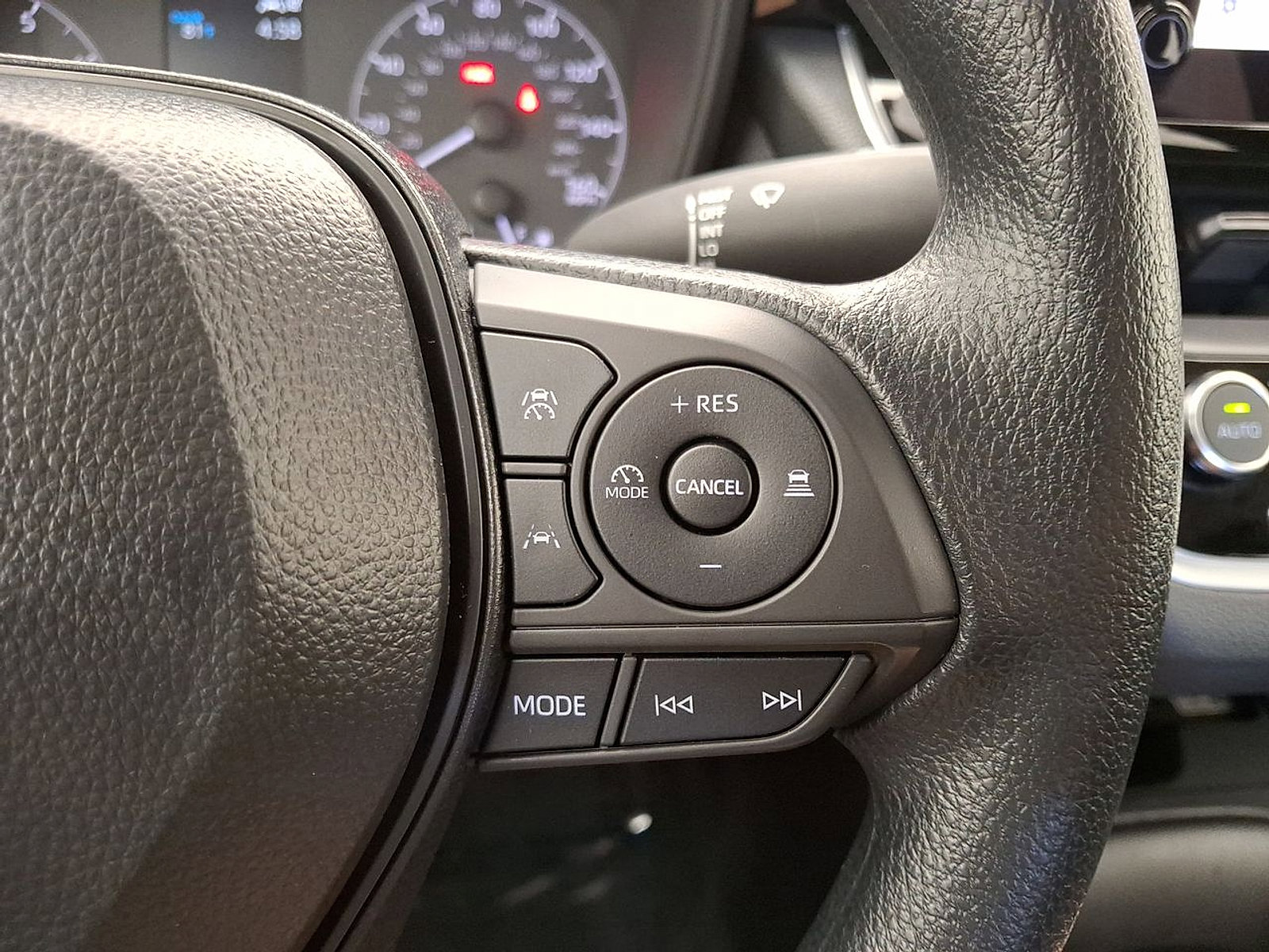 Certified 2025 Toyota Corolla LE w/ LE Premium Package image 18