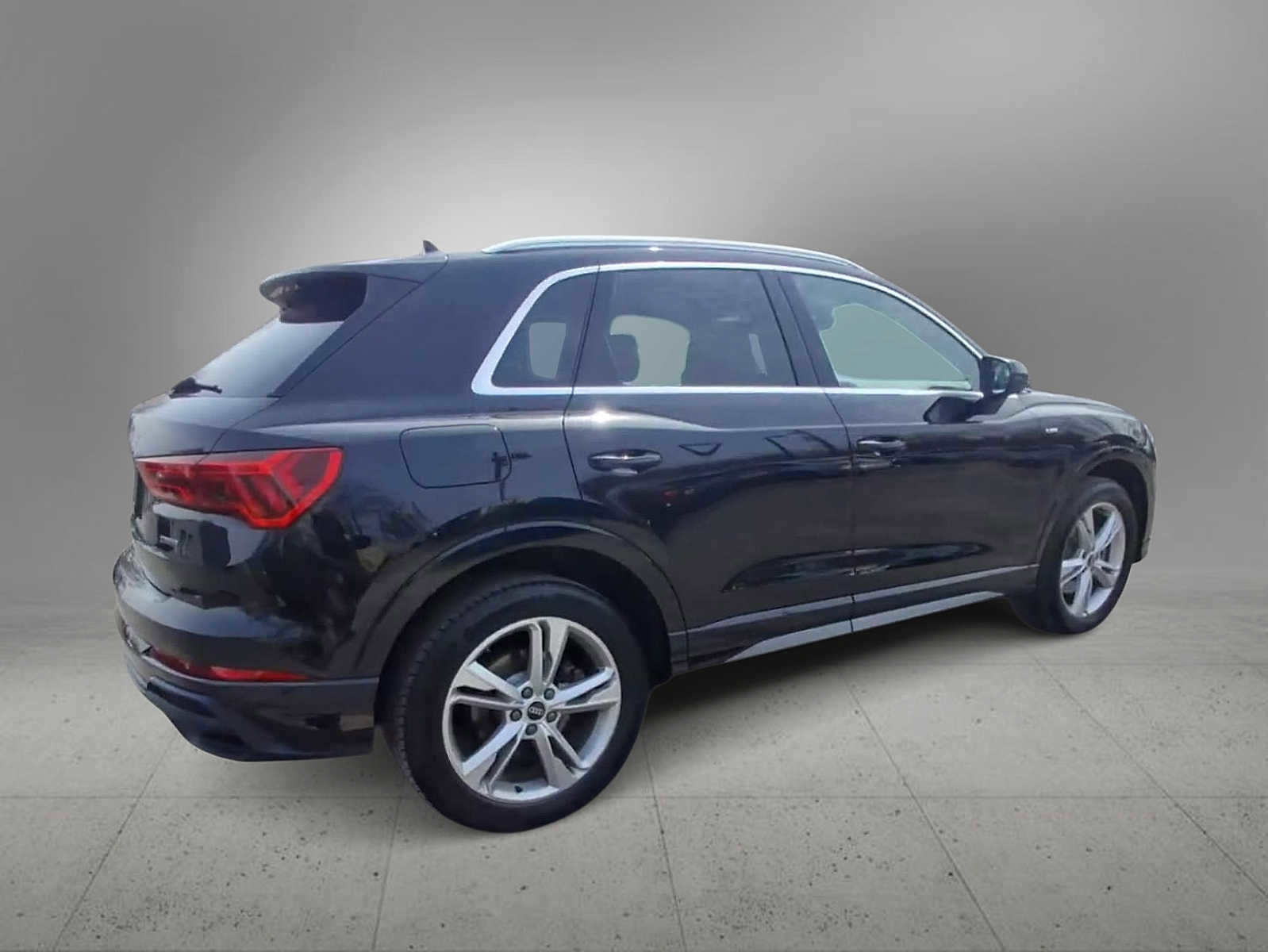 Used 2021 Audi Q3 2.0T Premium Plus w/ Premium Plus Package image 8