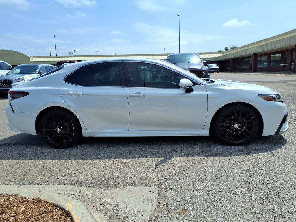 Used 2022 Toyota Camry XSE w/ Navigation Package FWD image 6
