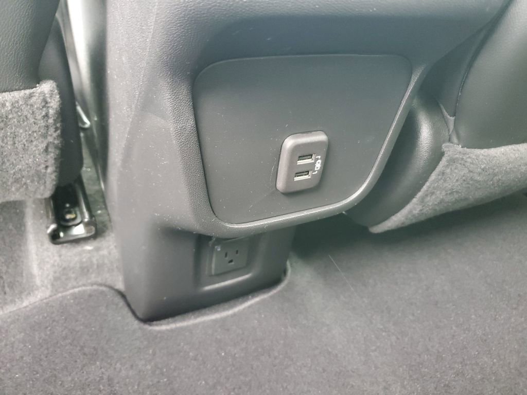 Certified 2023 Chevrolet Equinox RS w/ RS Leather Package image 24