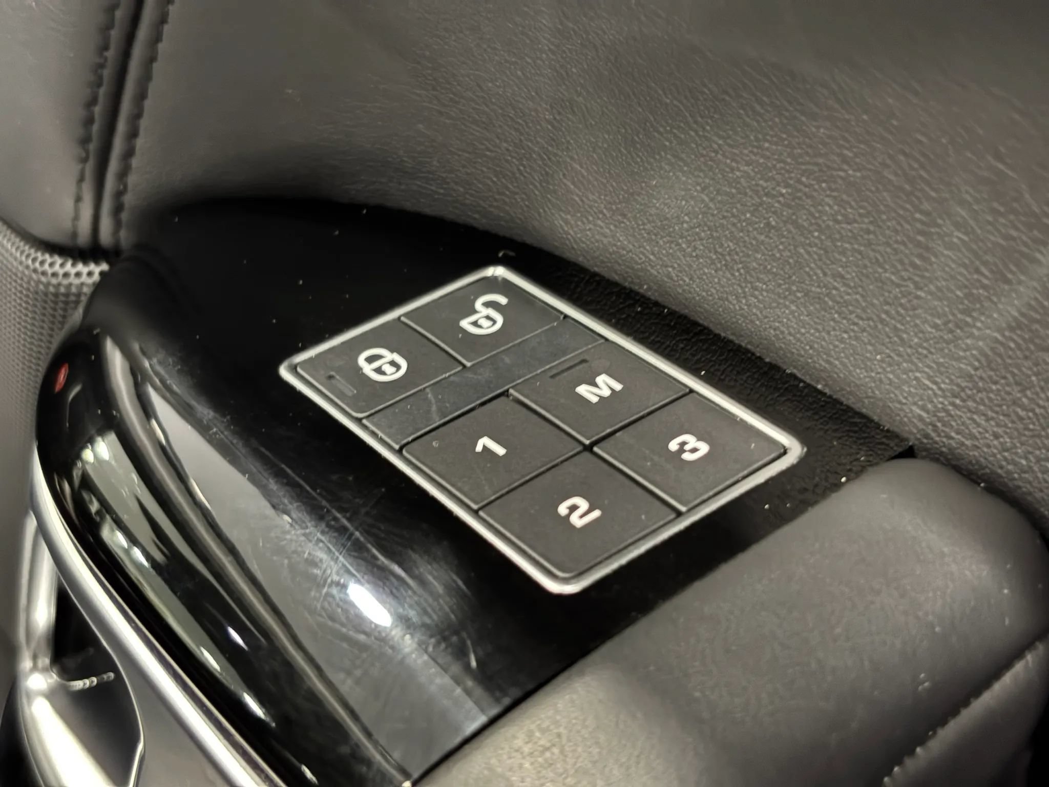 Used 2016 Land Rover Range Rover HSE AWD/4WD image 50