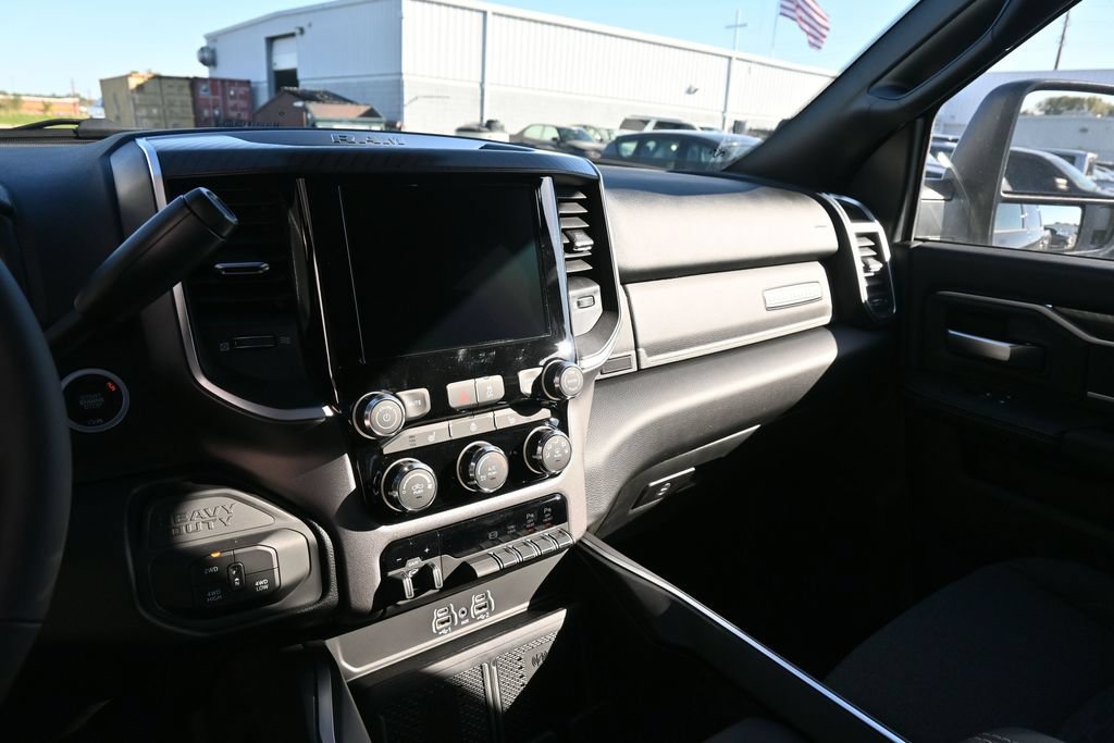 New 2027 RAM 2500 Big Horn AWD/4WD image 17