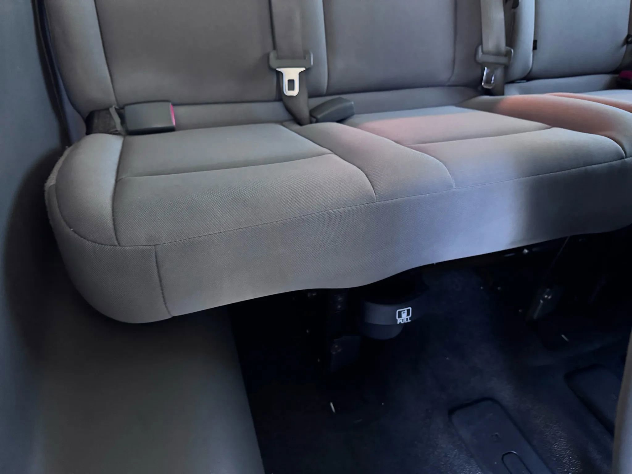 Used 2018 Nissan NV 3500 S image 16