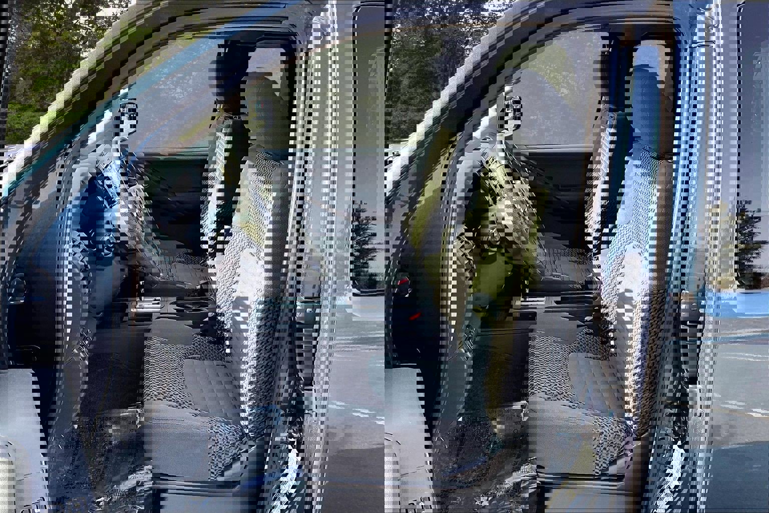 Used 2013 Nissan Frontier SV w/ SV Value Truck Pkg image 23