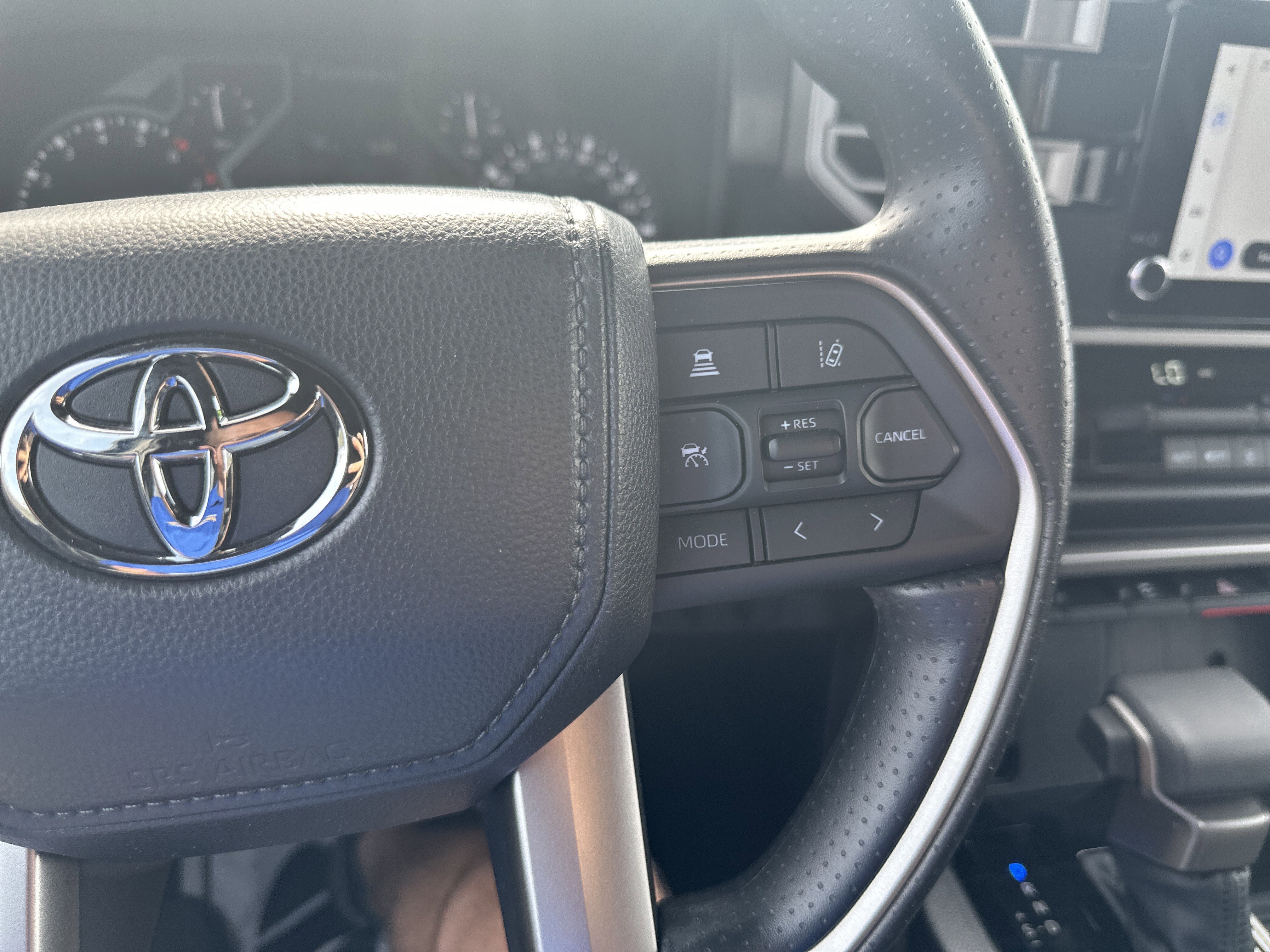 Used 2025 Toyota Tundra SR5 AWD/4WD image 19