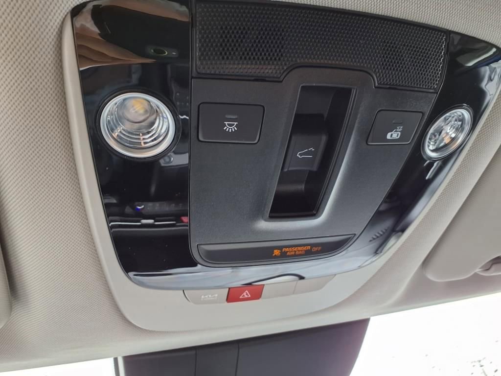 New 2026 Kia Sportage SX image 22