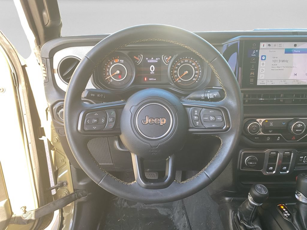 Used 2025 Jeep Wrangler Sport AWD/4WD image 12