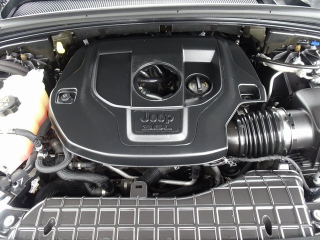 Used 2023 Jeep Grand Cherokee L Overland image 15