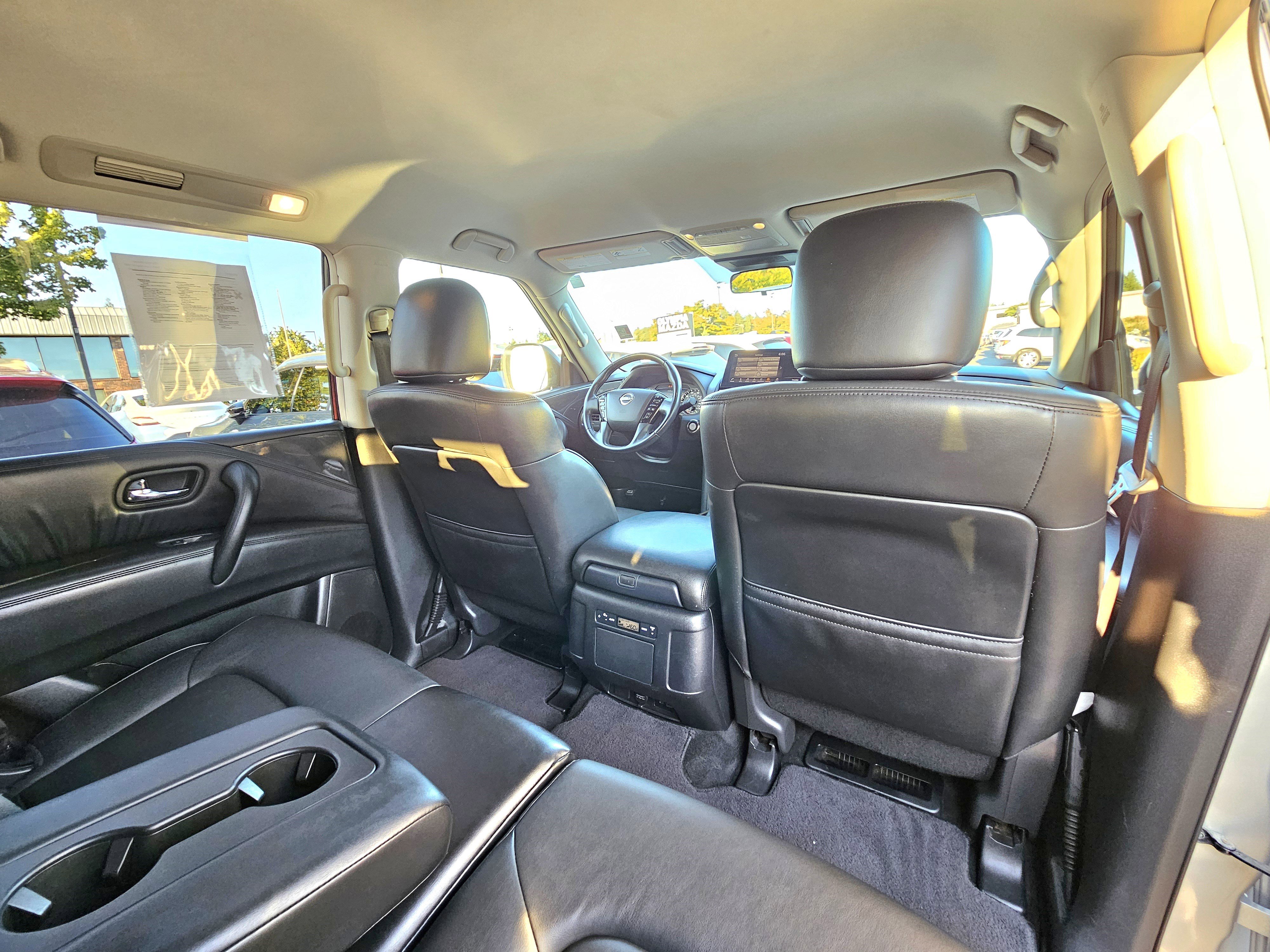 Used 2021 Nissan Armada SV image 12