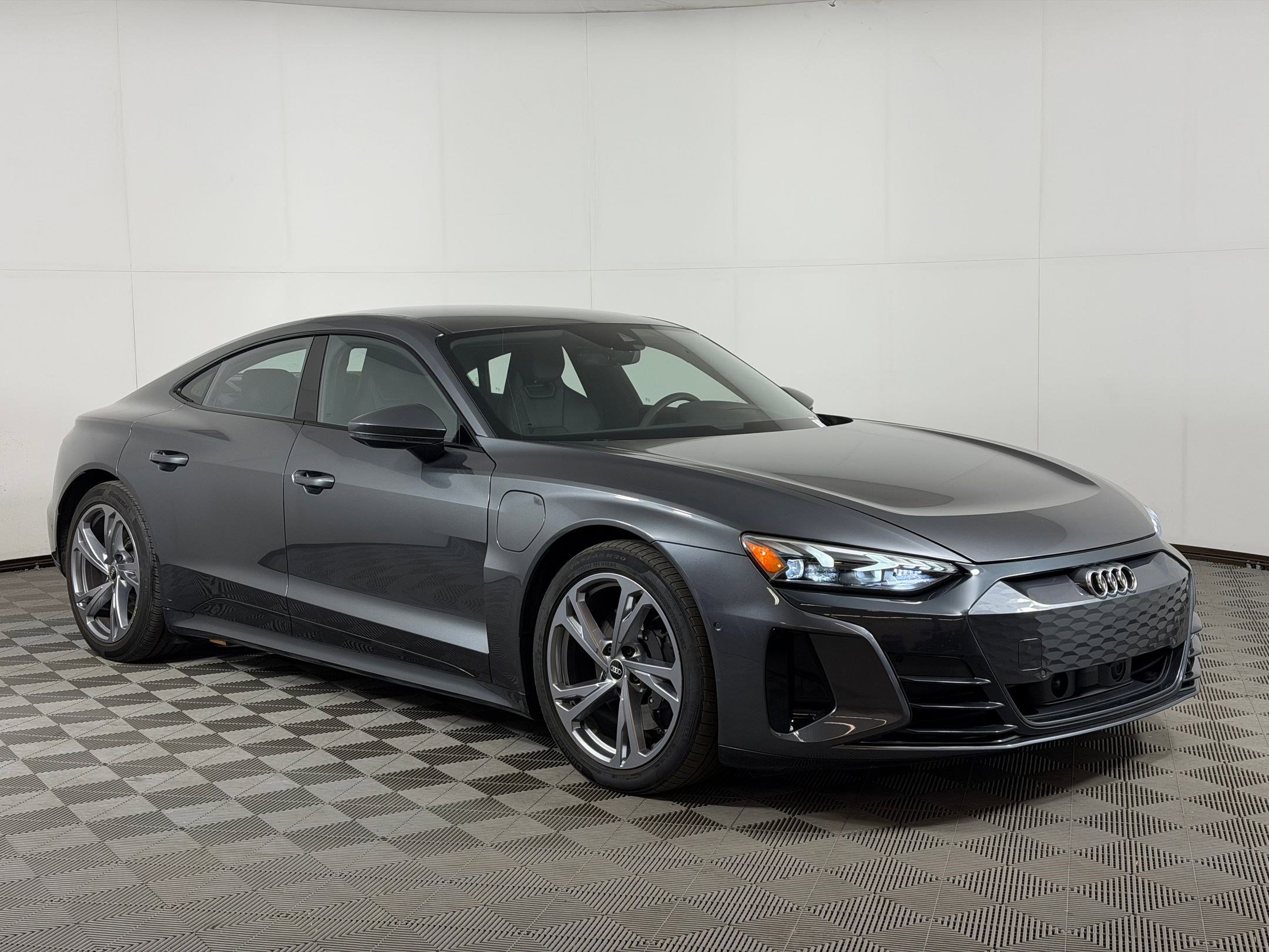 Used 2023 Audi e-tron GT Prestige w/ Prestige Package AWD/4WD image 7