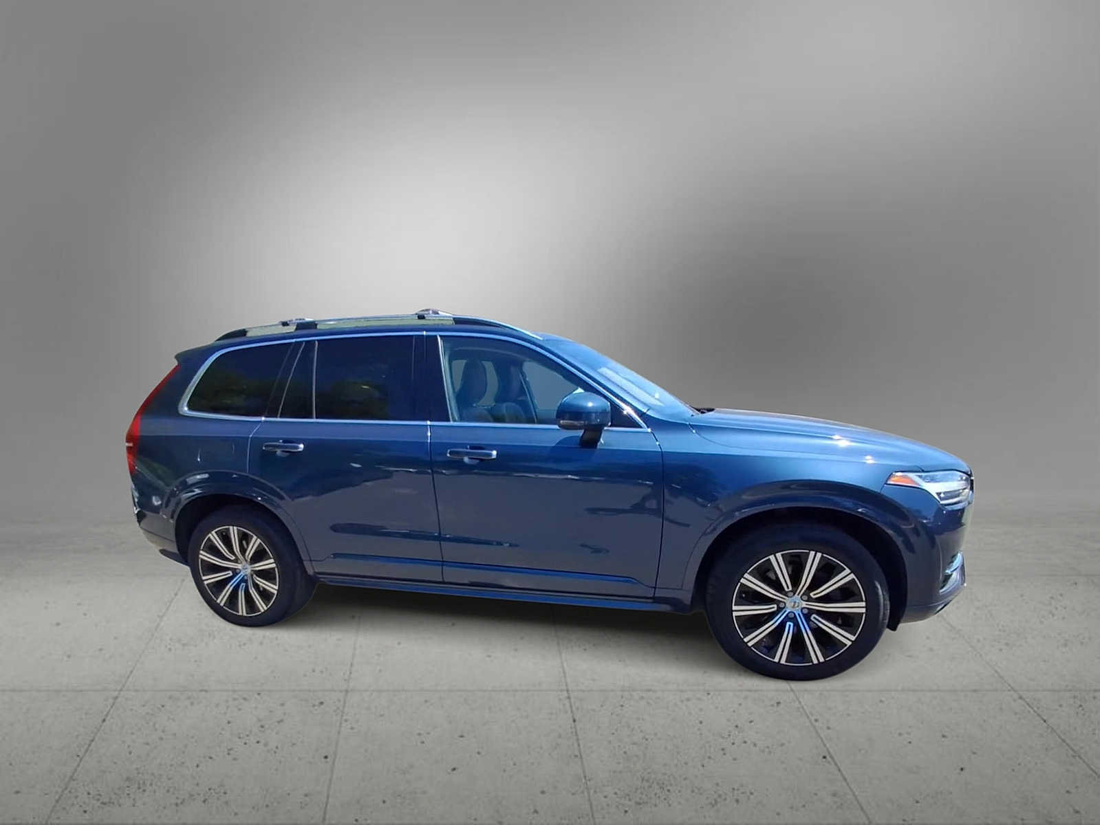 Used 2019 Volvo XC90 T6 Momentum AWD/4WD image 4