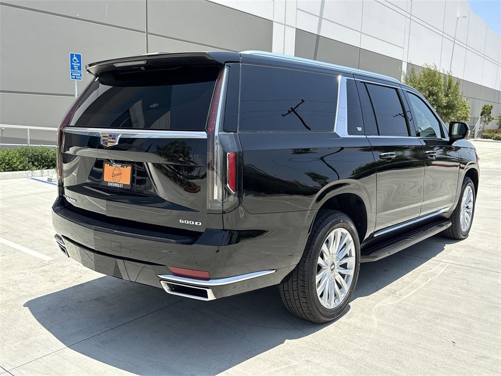 Used 2021 Cadillac Escalade ESV Luxury image 3