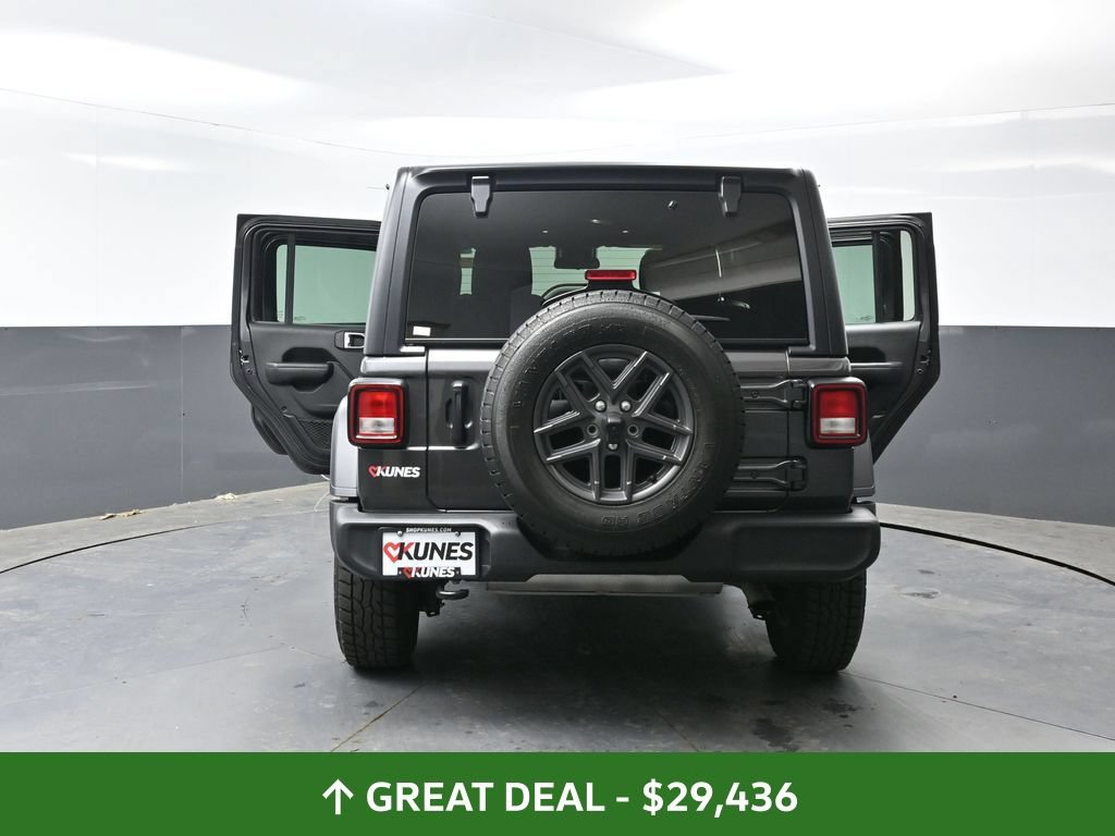 Used 2025 Jeep Wrangler Unlimited Sport AWD/4WD image 59