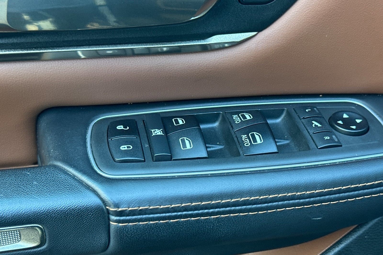 Used 2021 RAM 1500 Limited image 12