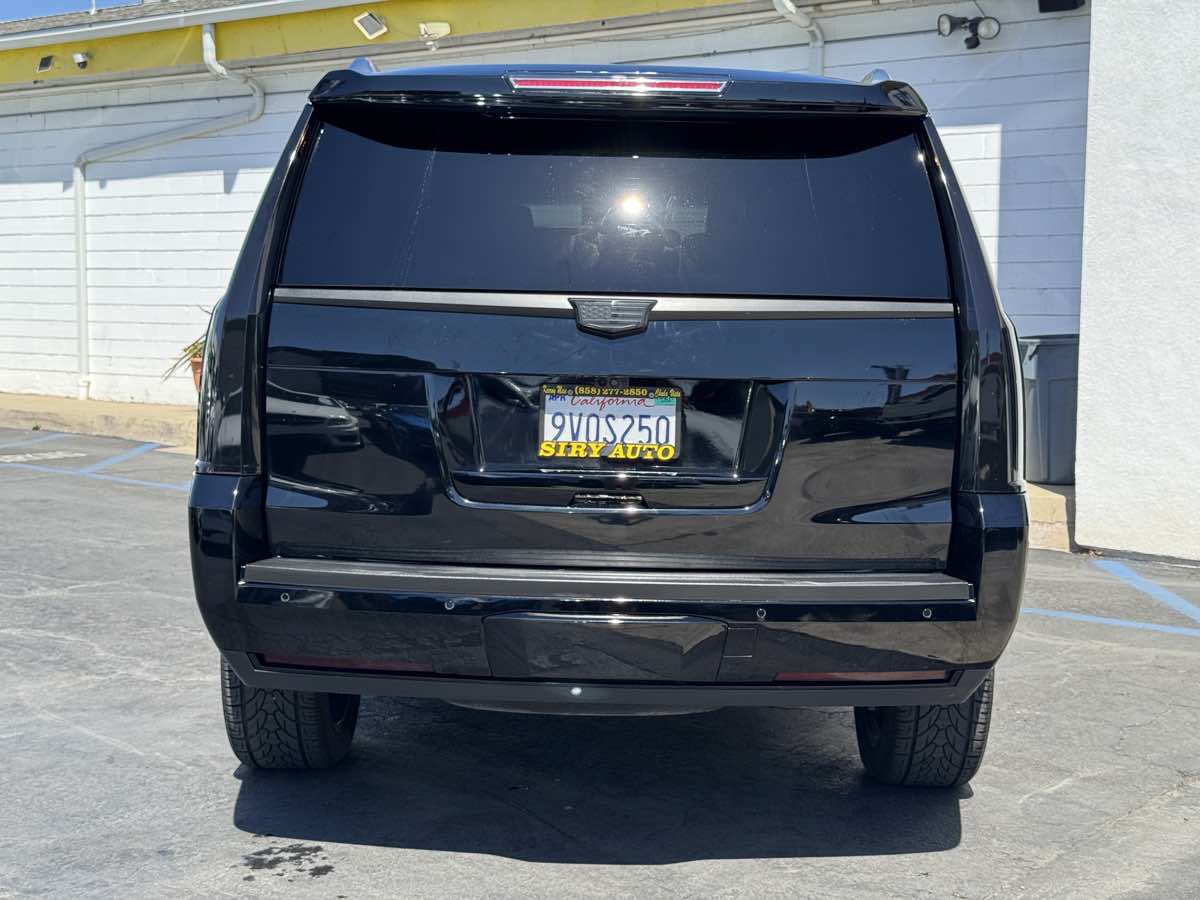 Used 2018 Cadillac Escalade Platinum AWD/4WD image 14