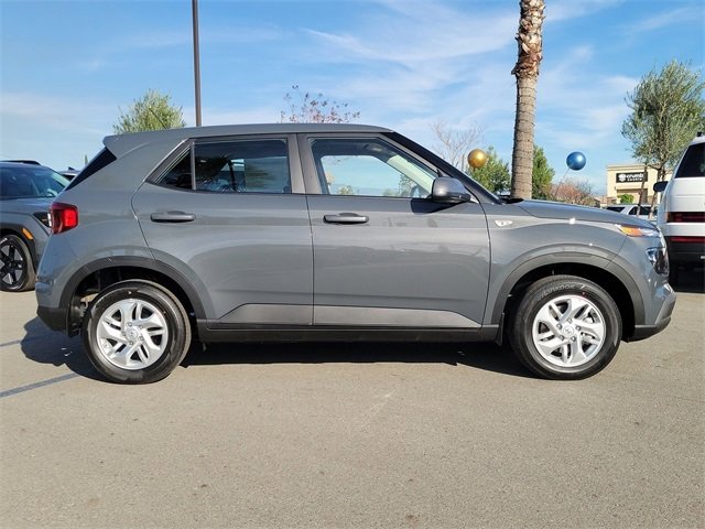 New 2026 Hyundai Venue SE image 23