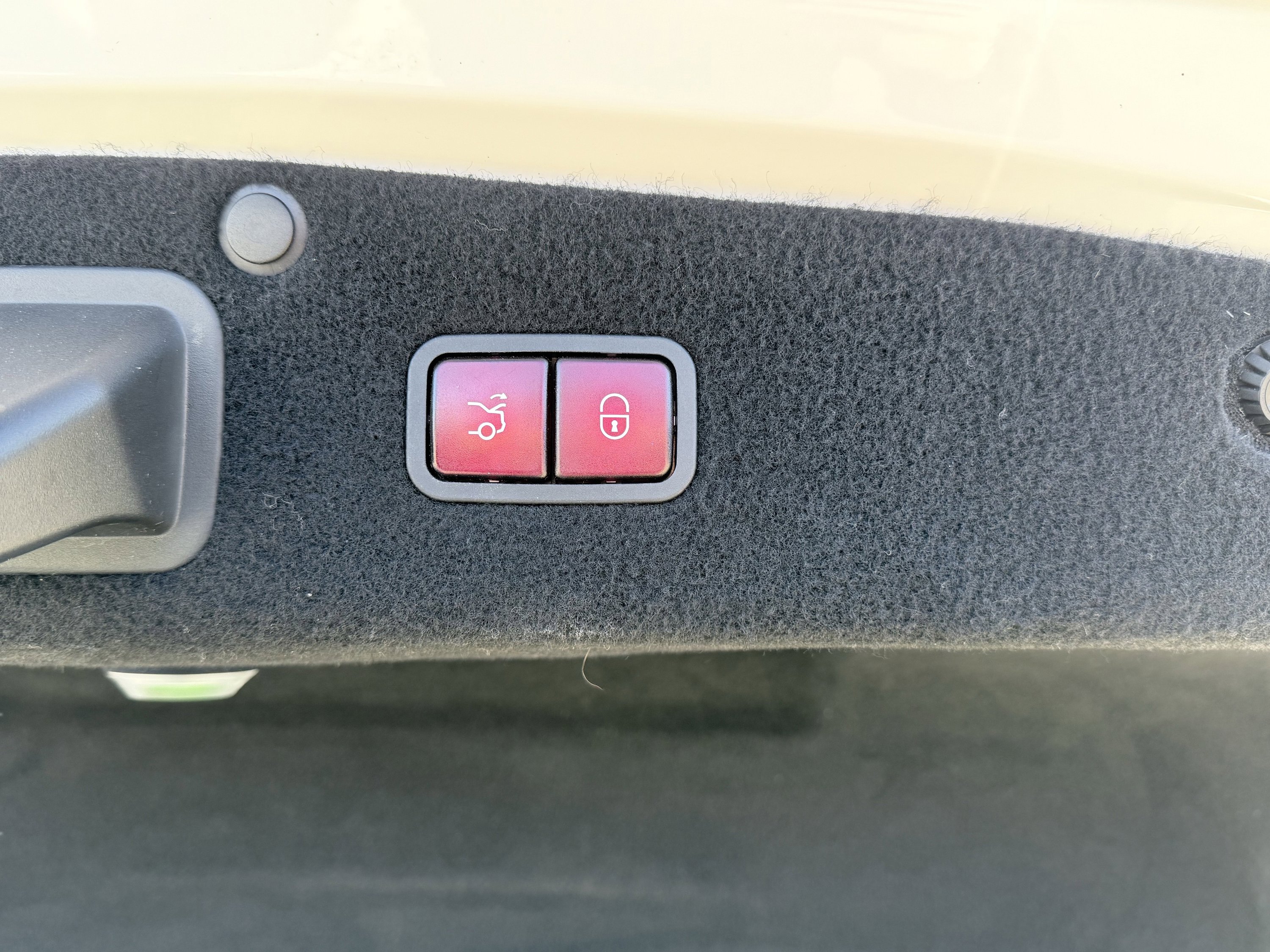 Used 2015 Mercedes-Benz S 550 Sedan w/ Premium 1 Package image 13