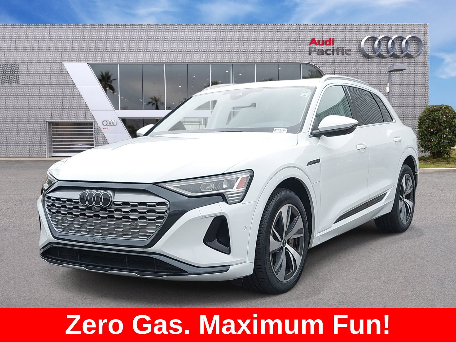 Used 2024 Audi Q8 e-tron Premium Plus w/ Premium Plus Package