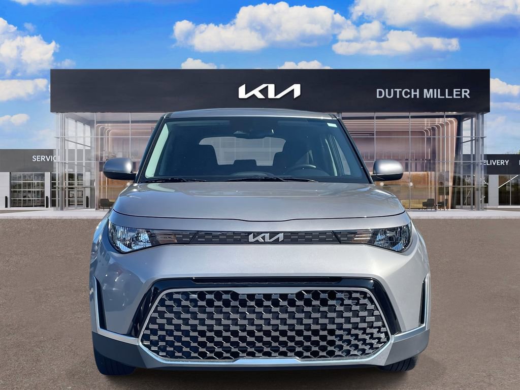 Used 2023 Kia Soul EX image 2