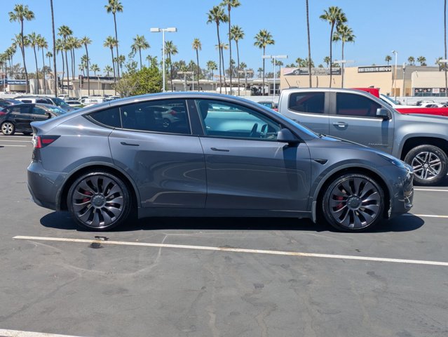 Used 2021 Tesla Model Y Performance AWD/4WD image 4