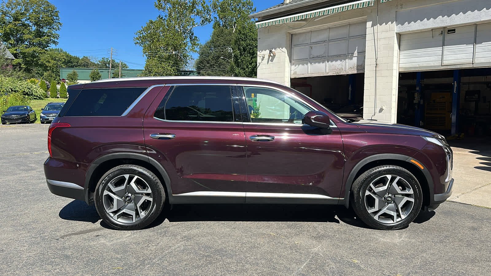 Used 2024 Hyundai Palisade SEL w/ Premium Package image 2