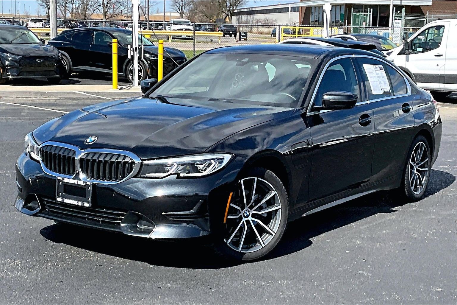 Used 2021 BMW 330e xDrive w/ Executive Package image 7